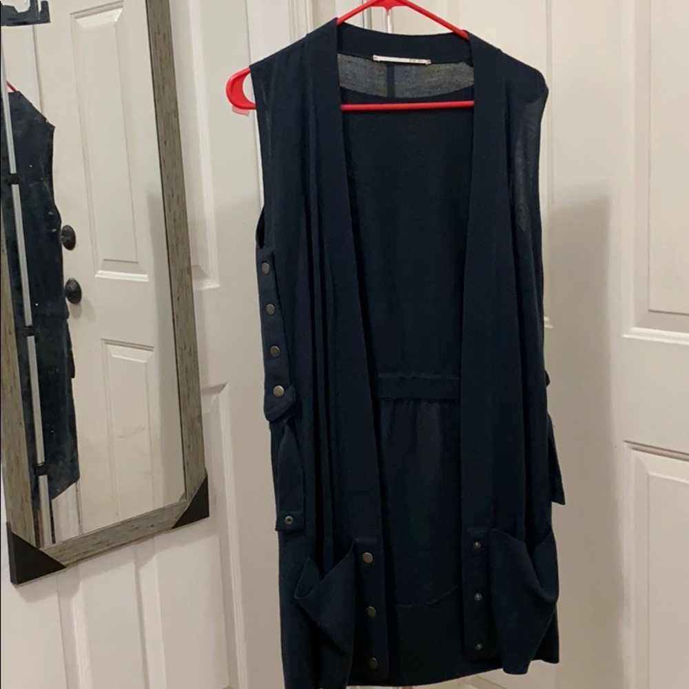 NFP Yolk Vest